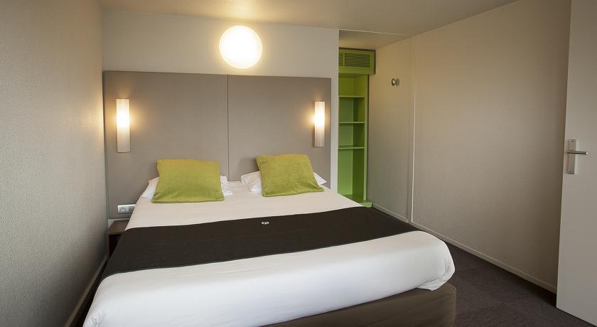 Campanile Marseille Vitrolles Griffon Hotel Bagian luar foto