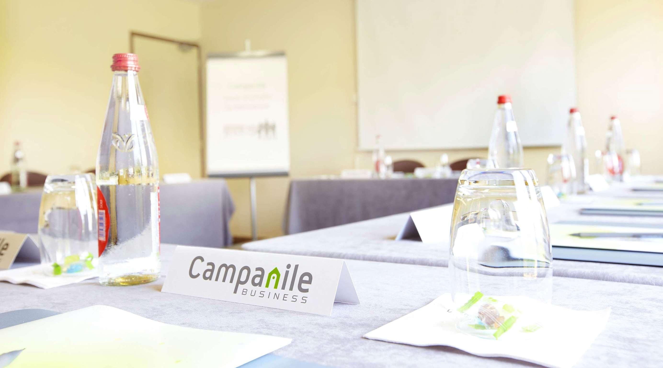 Campanile Marseille Vitrolles Griffon Hotel Bagian luar foto