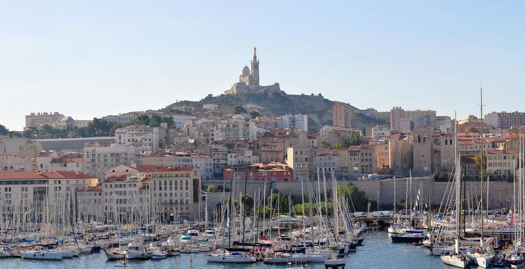 Campanile Marseille Vitrolles Griffon Hotel Bagian luar foto